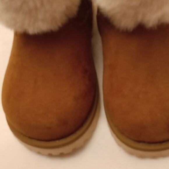 Falls Creek girls suede boots with trim. SIZE 5 - Picture 2 of 7